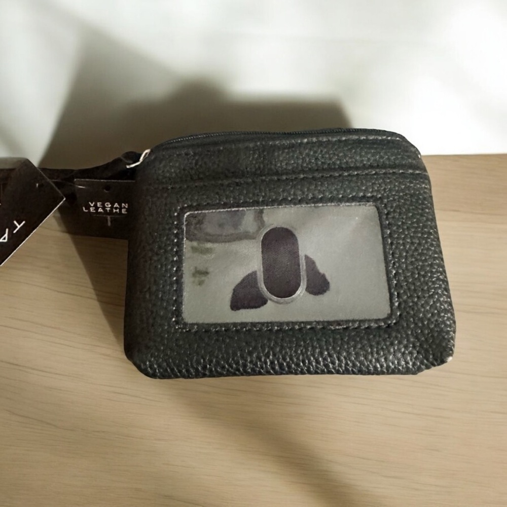 Tahari Trifold Wallet - Picture 4 of 5